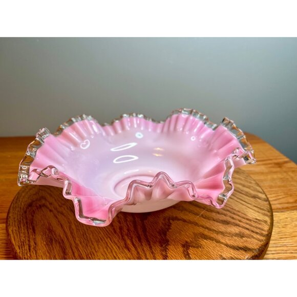 Fenton Peach Crest Round Double Crimped Bowl - Picture 1 of 11